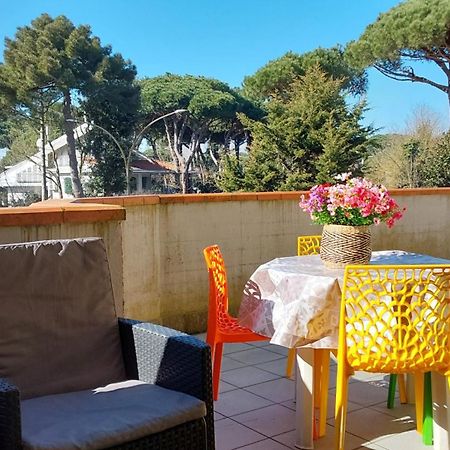 La Dolce Vita - Apartment With Shared Pool And Large Terrace Lido delle Nazioni Εξωτερικό φωτογραφία