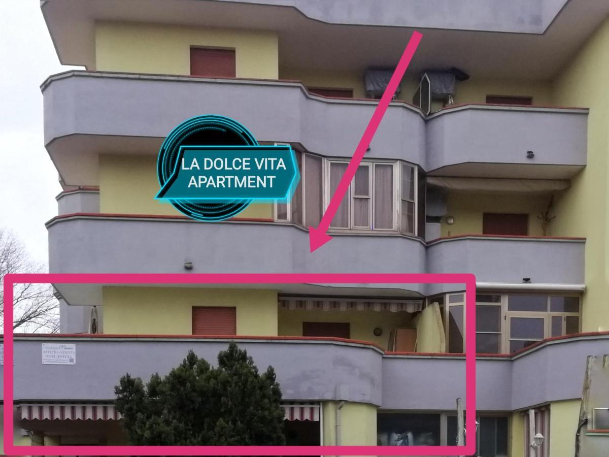 La Dolce Vita - Apartment With Shared Pool And Large Terrace Lido delle Nazioni Εξωτερικό φωτογραφία