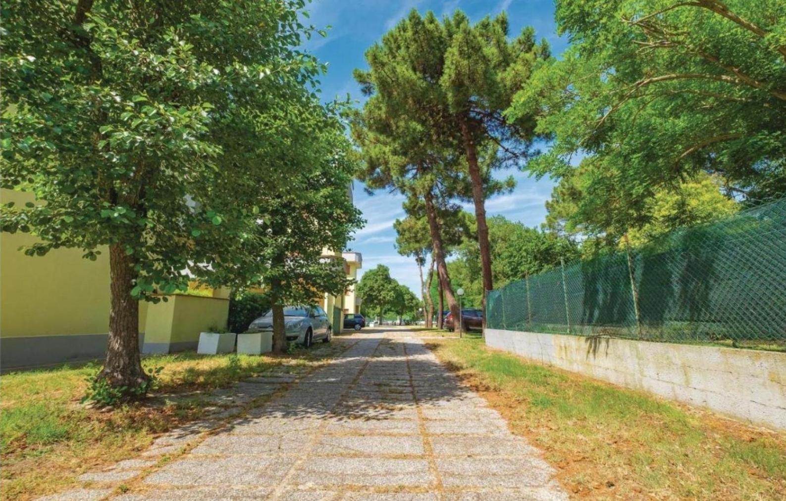 La Dolce Vita - Apartment With Shared Pool And Large Terrace Lido delle Nazioni Εξωτερικό φωτογραφία
